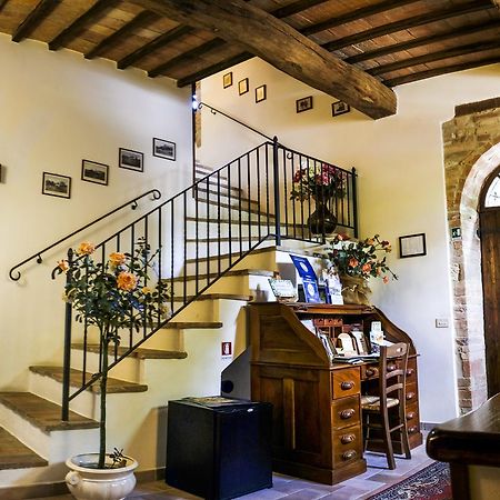 Agriturismo Casale Dei Frontini San Terenziano Exterior photo
