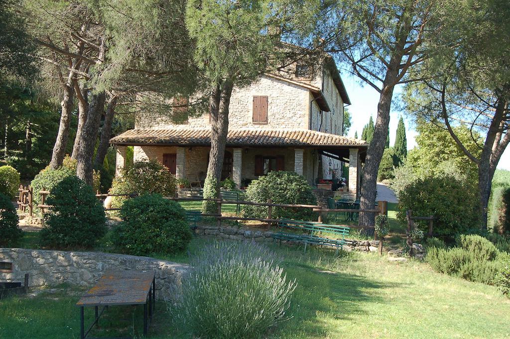 Agriturismo Casale Dei Frontini San Terenziano Exterior photo