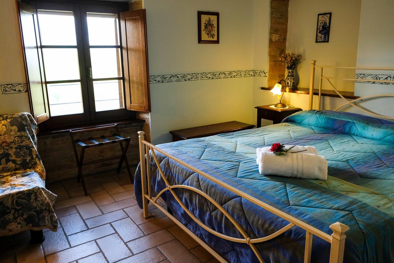 Agriturismo Casale Dei Frontini San Terenziano Exterior photo